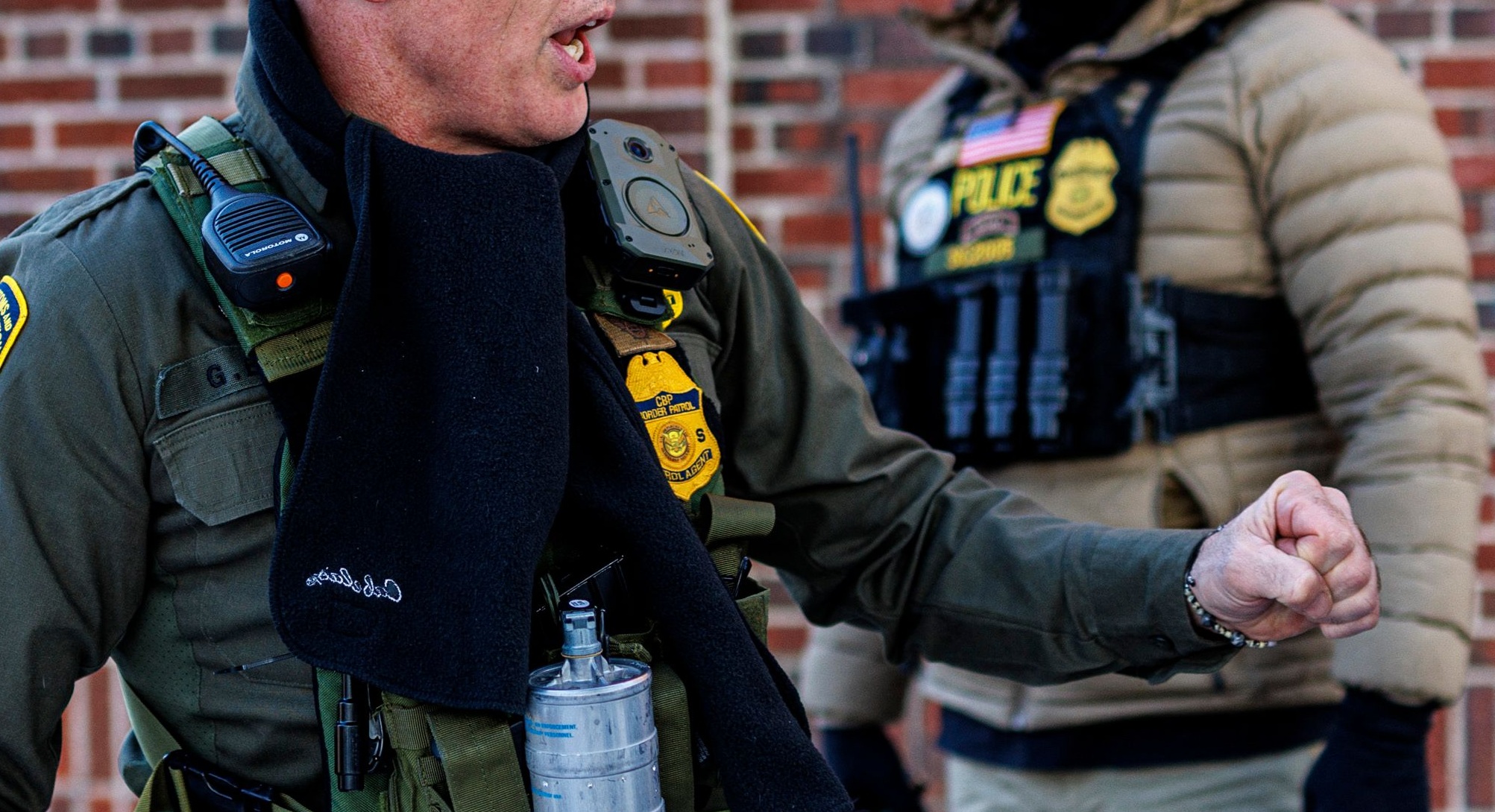 ترامب أوقف جهود توسيع نطاق استخدام ضباط الهجرة كاميرات الجسم